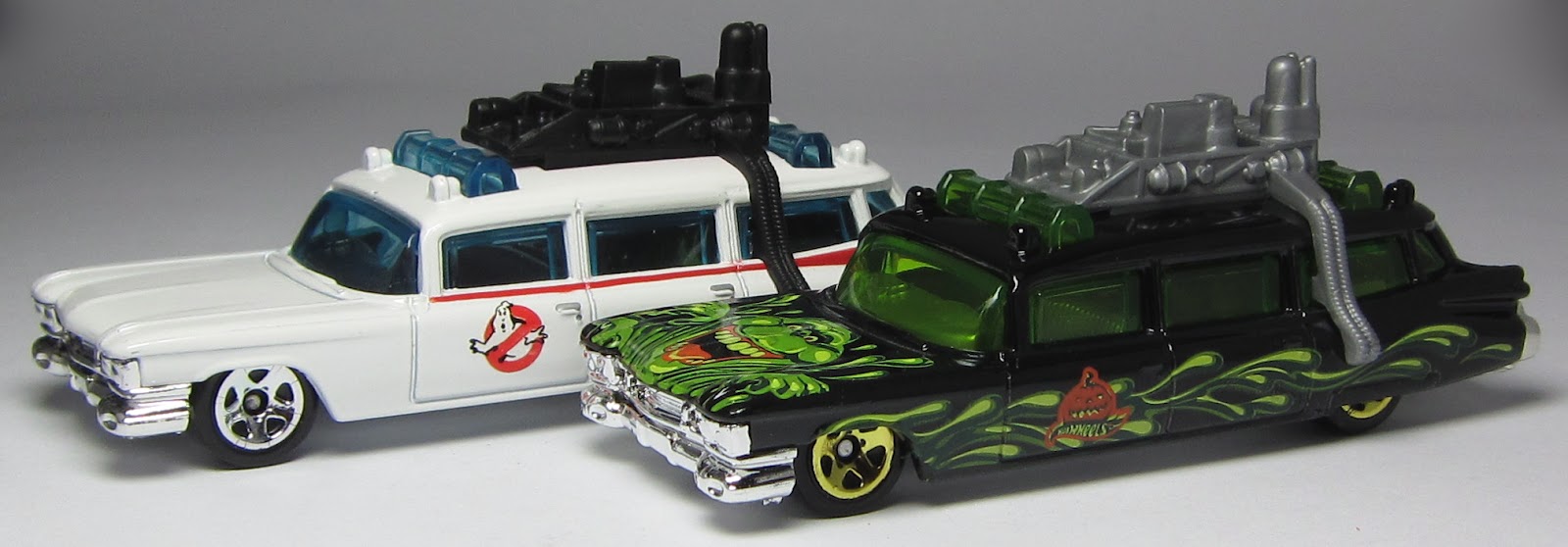 First Look: Hot Wheels Halloween exclusive 1966 Batmobile and